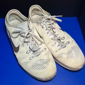 Used 5.0 free gym/running shoes